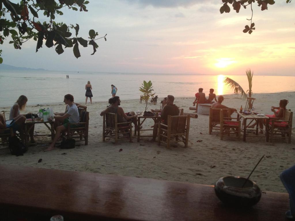 Charm Beach Resort Ko Pha Ngan Exterior foto